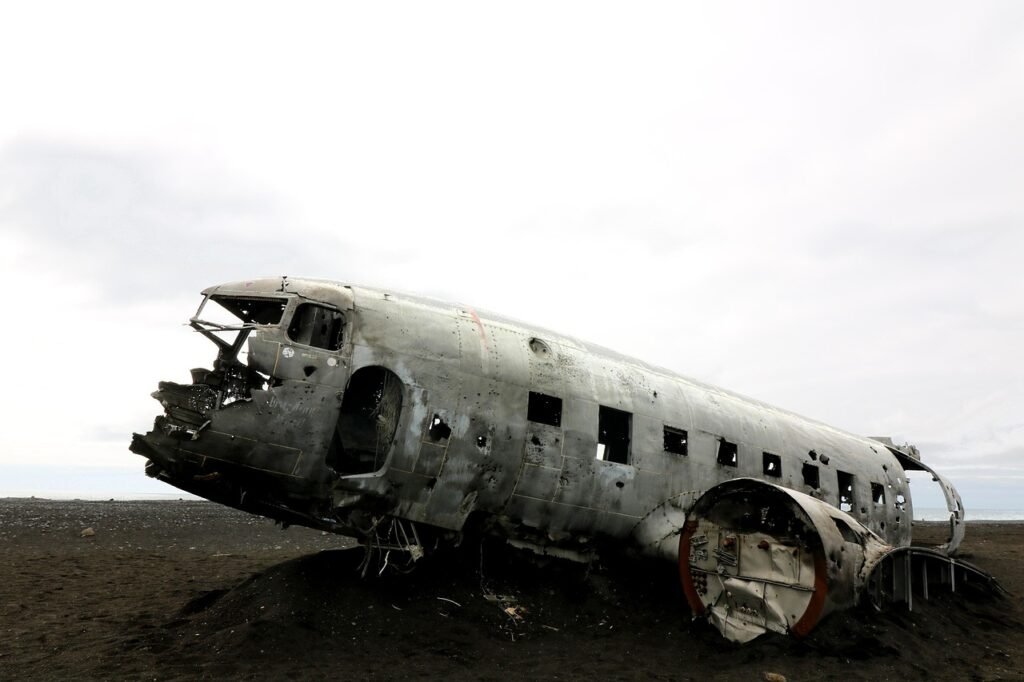 plane, wreck, crash landing, darkness, mystical, plane crash, airbus, mood, passenger aircraft, destroyed, antique car, nature, beach, iceland, sea